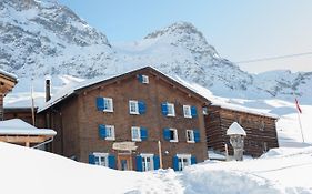 Berghaus Sulzfluh - Alpenhütte